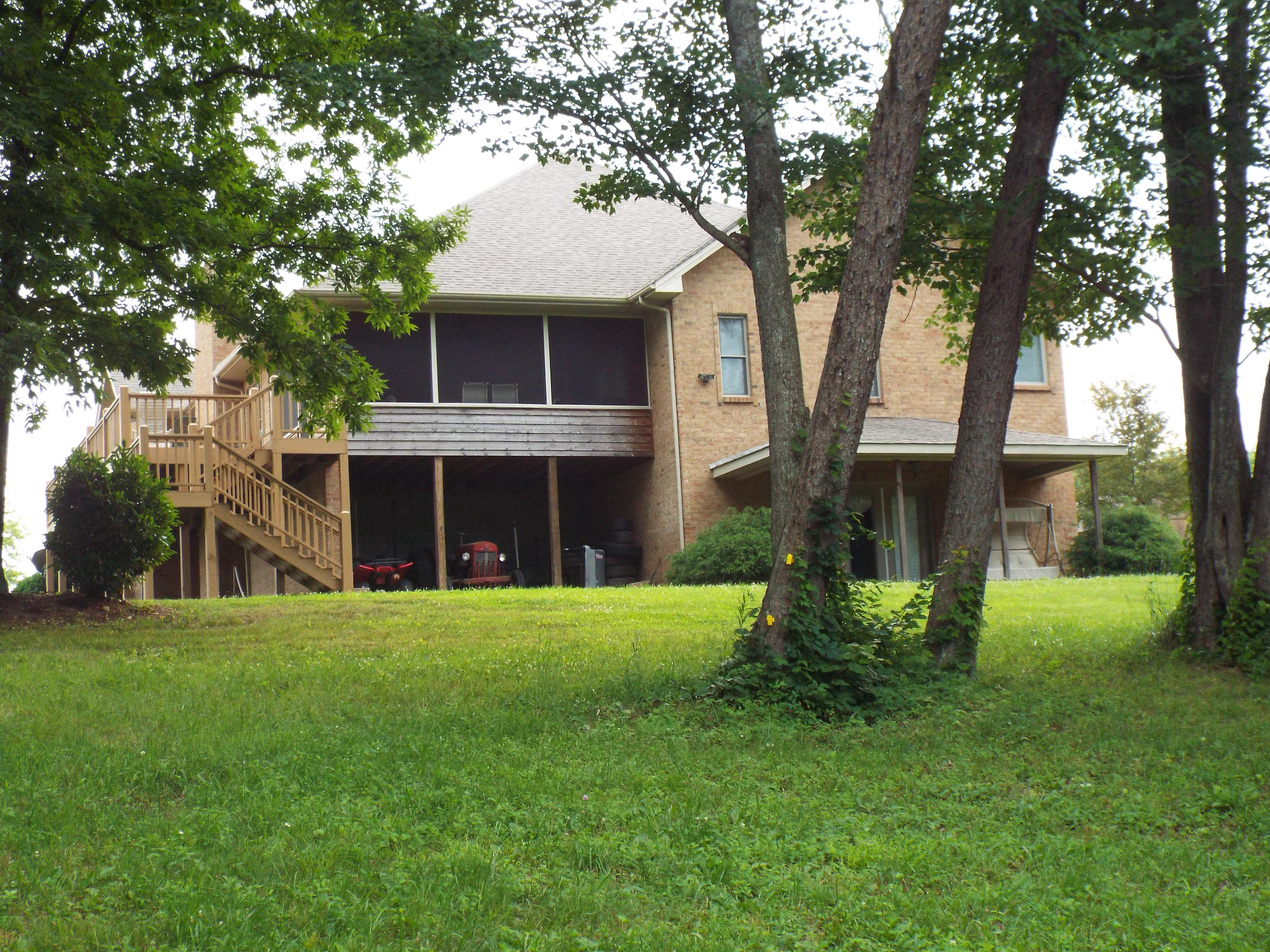 167 Lige Road Crossville, TN 38555 - Photo 5 of 40 Rear photo