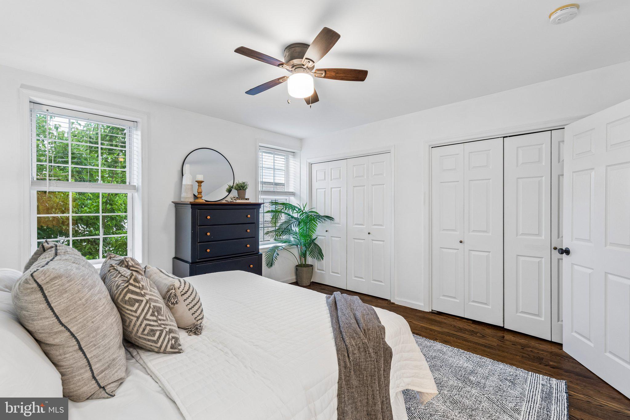 1002 South Chadwick Street Philadelphia, PA 19146 - Photo 9 of 21