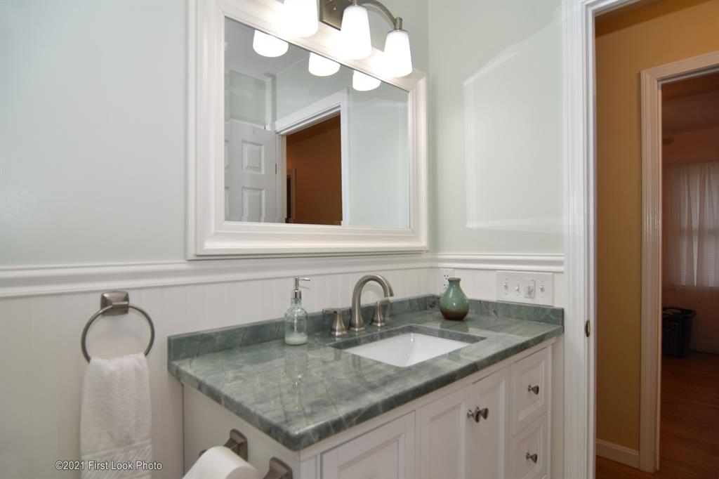94 Angell Road Lincoln, RI 02865 - Photo 22 of 37 Gallery Image 22