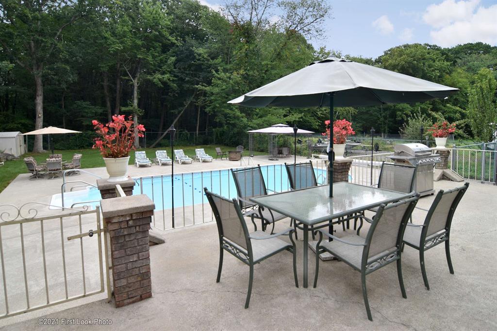 94 Angell Road Lincoln, RI 02865 - Photo 30 of 37 Gallery Image 30