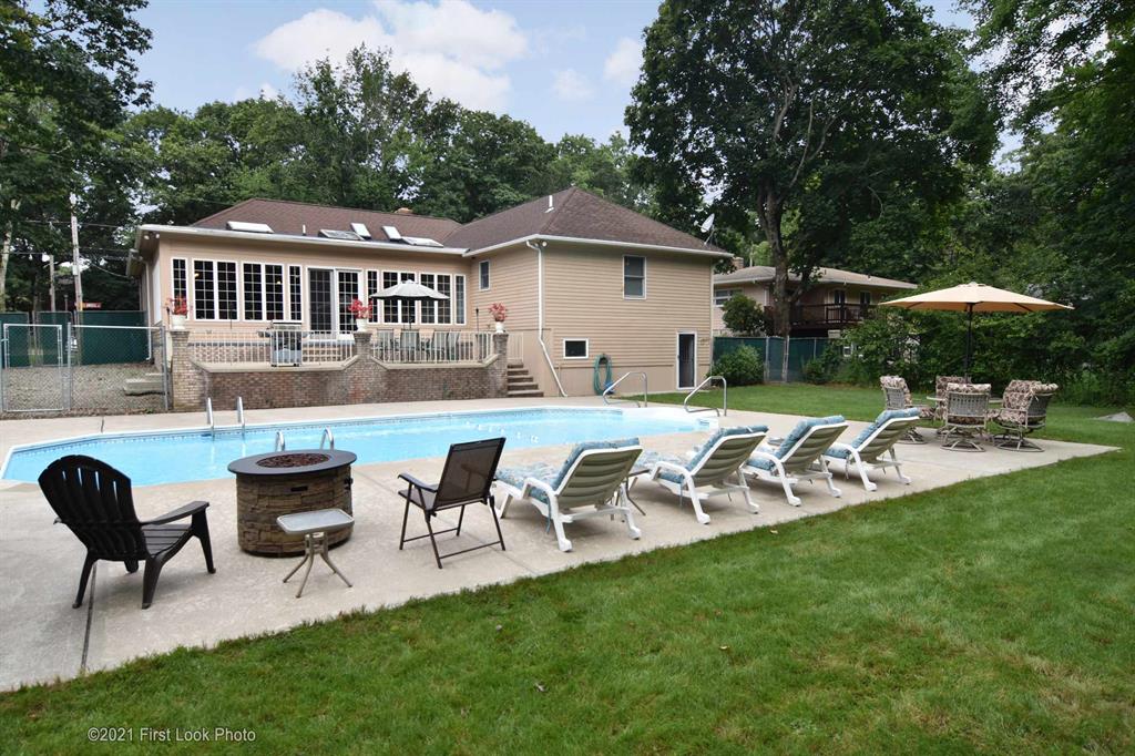 94 Angell Road Lincoln, RI 02865 - Photo 31 of 37 Gallery Image 31