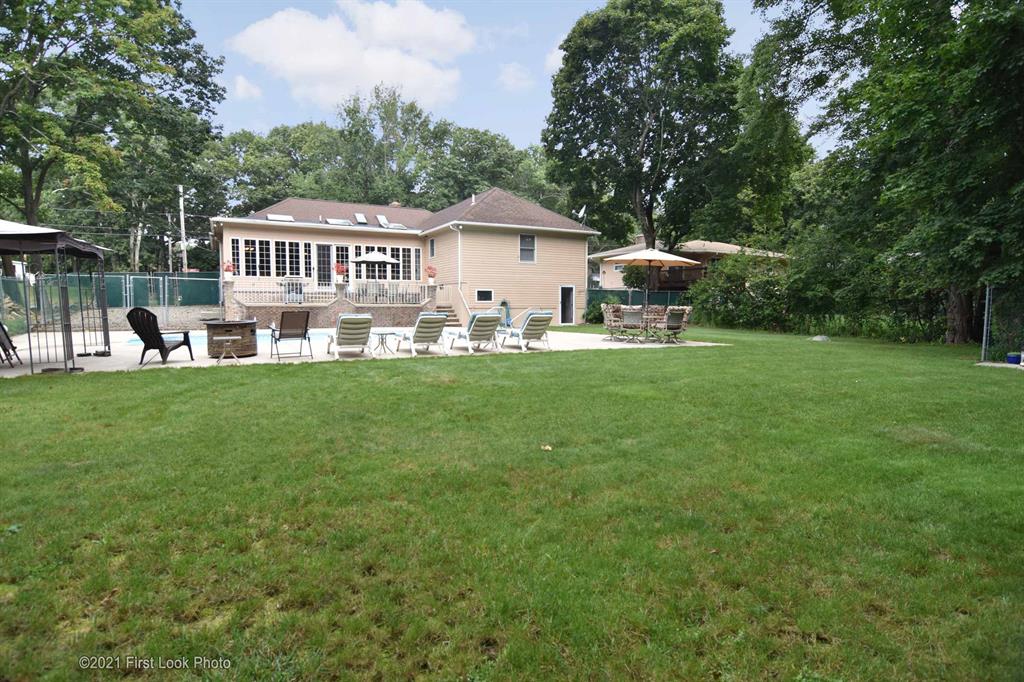 94 Angell Road Lincoln, RI 02865 - Photo 32 of 37 Gallery Image 32