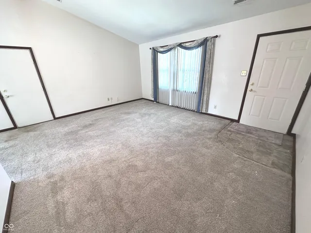 $260,000 | 53 Oakden Court, Whiteland, IN 46184