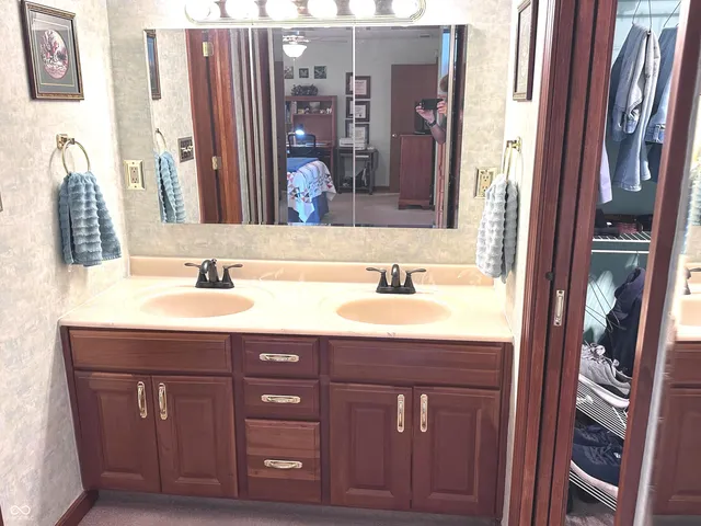 $260,000 | 53 Oakden Court, Whiteland, IN 46184