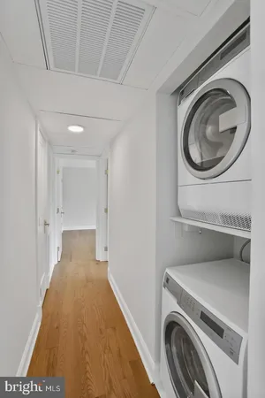 $2,500 | 3200 South 28th Street, Unit 302, Alexandria, VA 22302