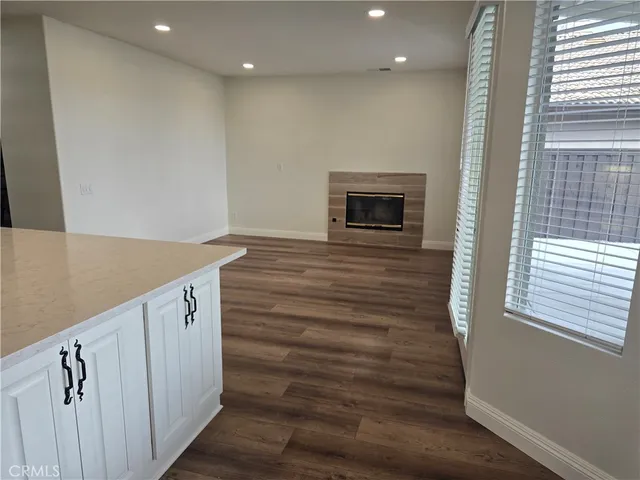 $4,100 | 32991 Adelante Street, Temecula, CA 92592