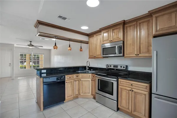 $219,900 | 100 Reserve Circle, Unit 104, Oviedo, FL 32765