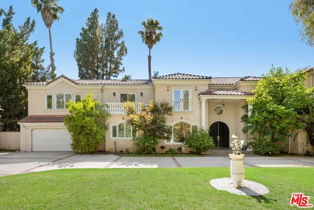 $2,880,000 | 4755 Vanalden Avenue, Tarzana, CA 91356