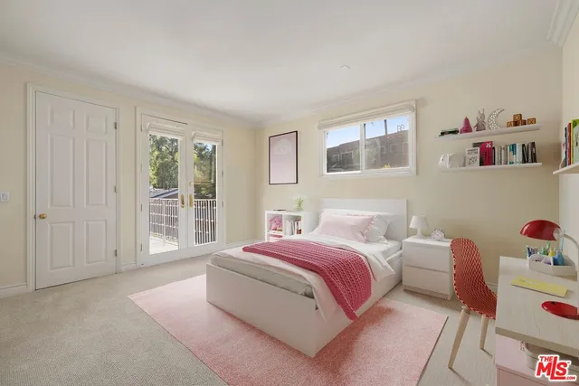 $2,880,000 | 4755 Vanalden Avenue, Tarzana, CA 91356