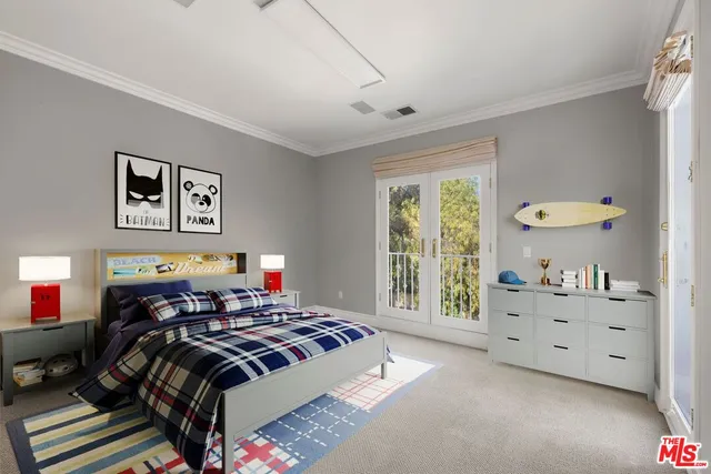 $2,880,000 | 4755 Vanalden Avenue, Tarzana, CA 91356