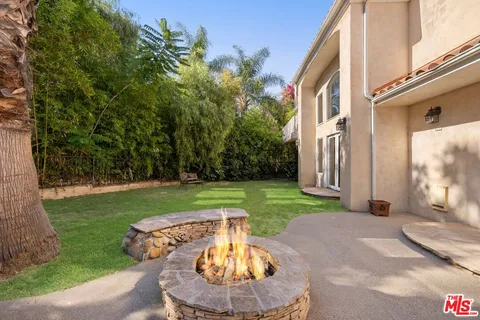 $2,699,000 | 4755 Vanalden Avenue, Tarzana, CA 91356