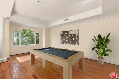 $2,699,000 | 4755 Vanalden Avenue, Tarzana, CA 91356