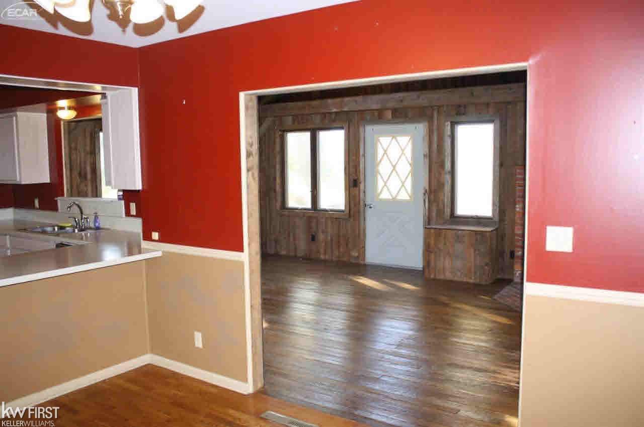 7540 Porter Road Grand Blanc, MI 48439 - Photo 19 of 54 21234477-18.JPG