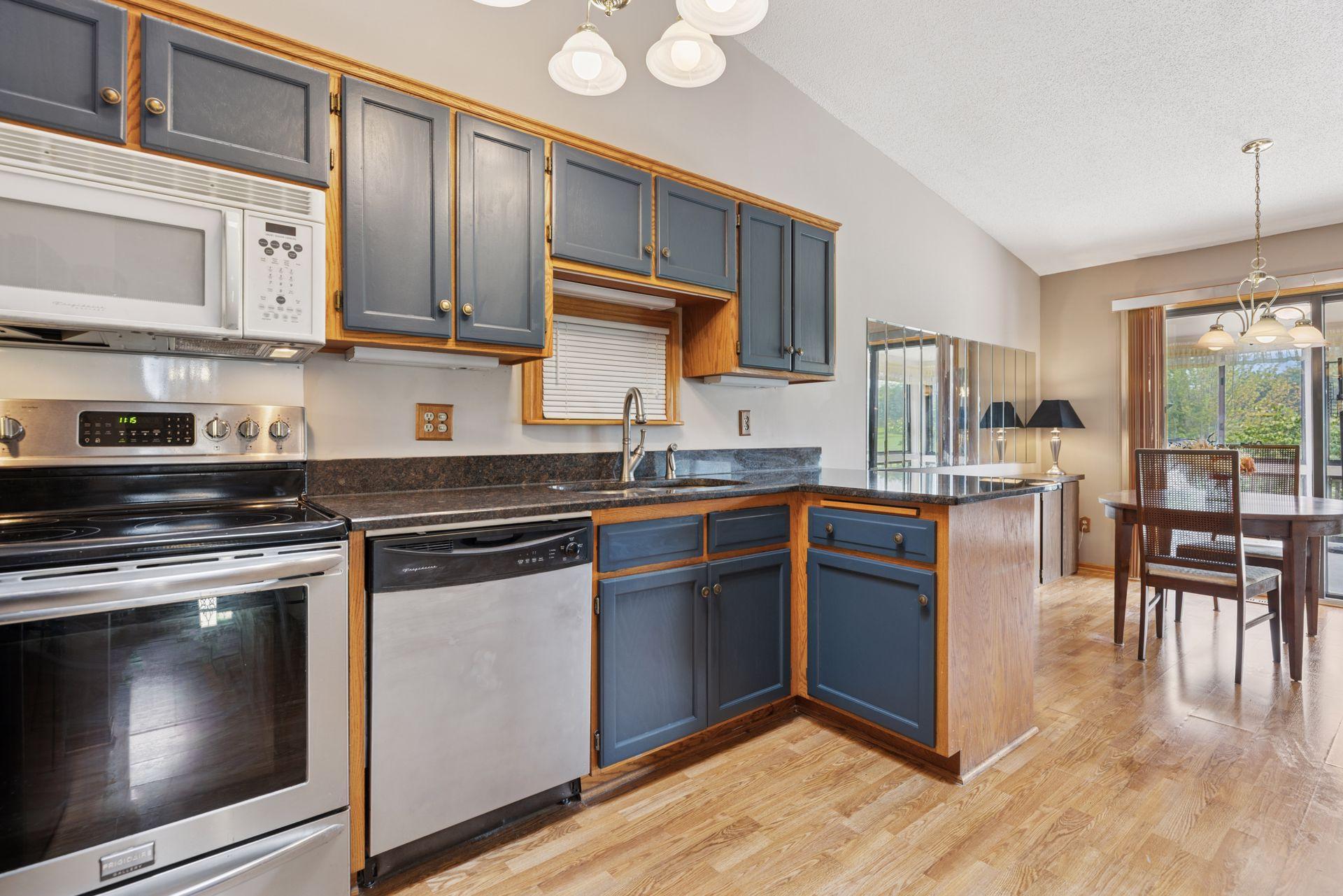 6840 Thames Road Woodbury, MN 55125 - Photo 15 of 50