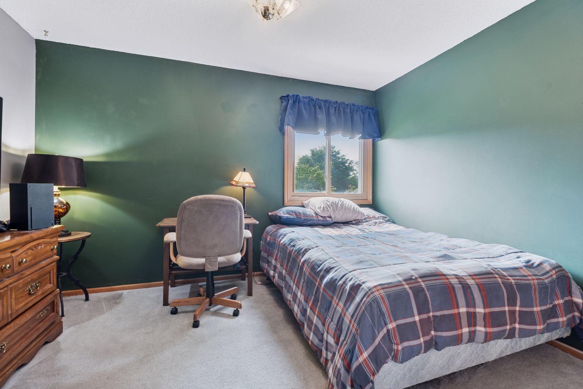 6840 Thames Road Woodbury, MN 55125 - Photo 24 of 50