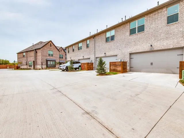 $495,000 | 532 Ballustrade Drive, Irving, TX 75039