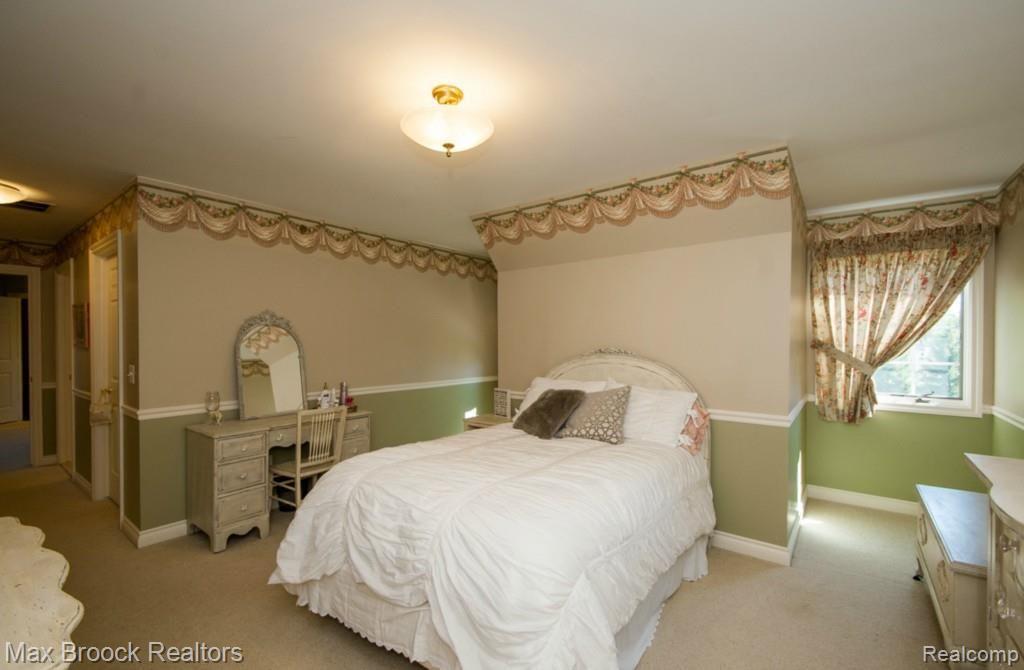 565 Sheldon Court Rochester, MI 48306 - Photo 42 of 75 254DSC_2362.jpg