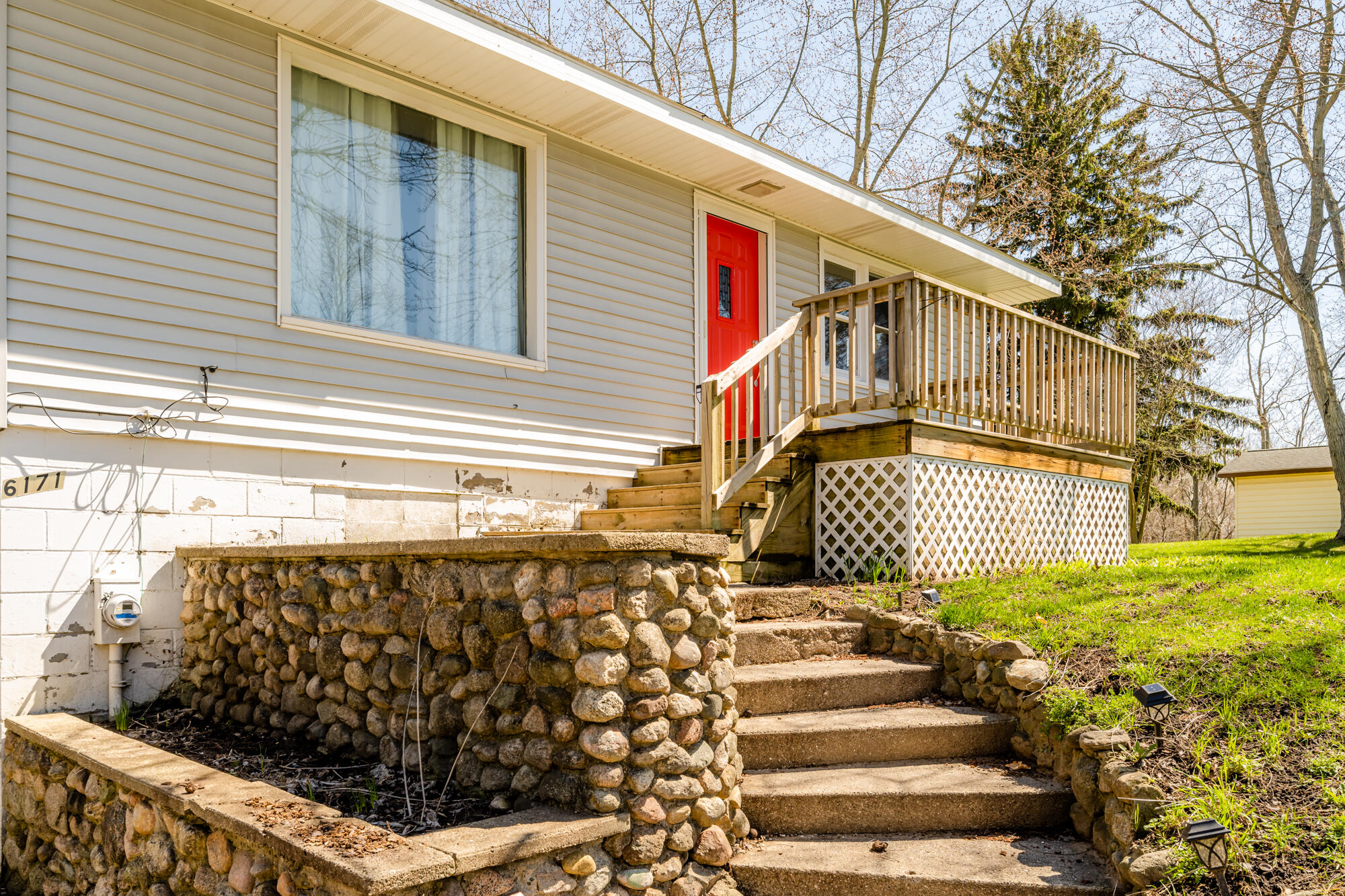 6171 Defield Road Coloma, MI 49038 - Photo 3 of 16 Defield-103