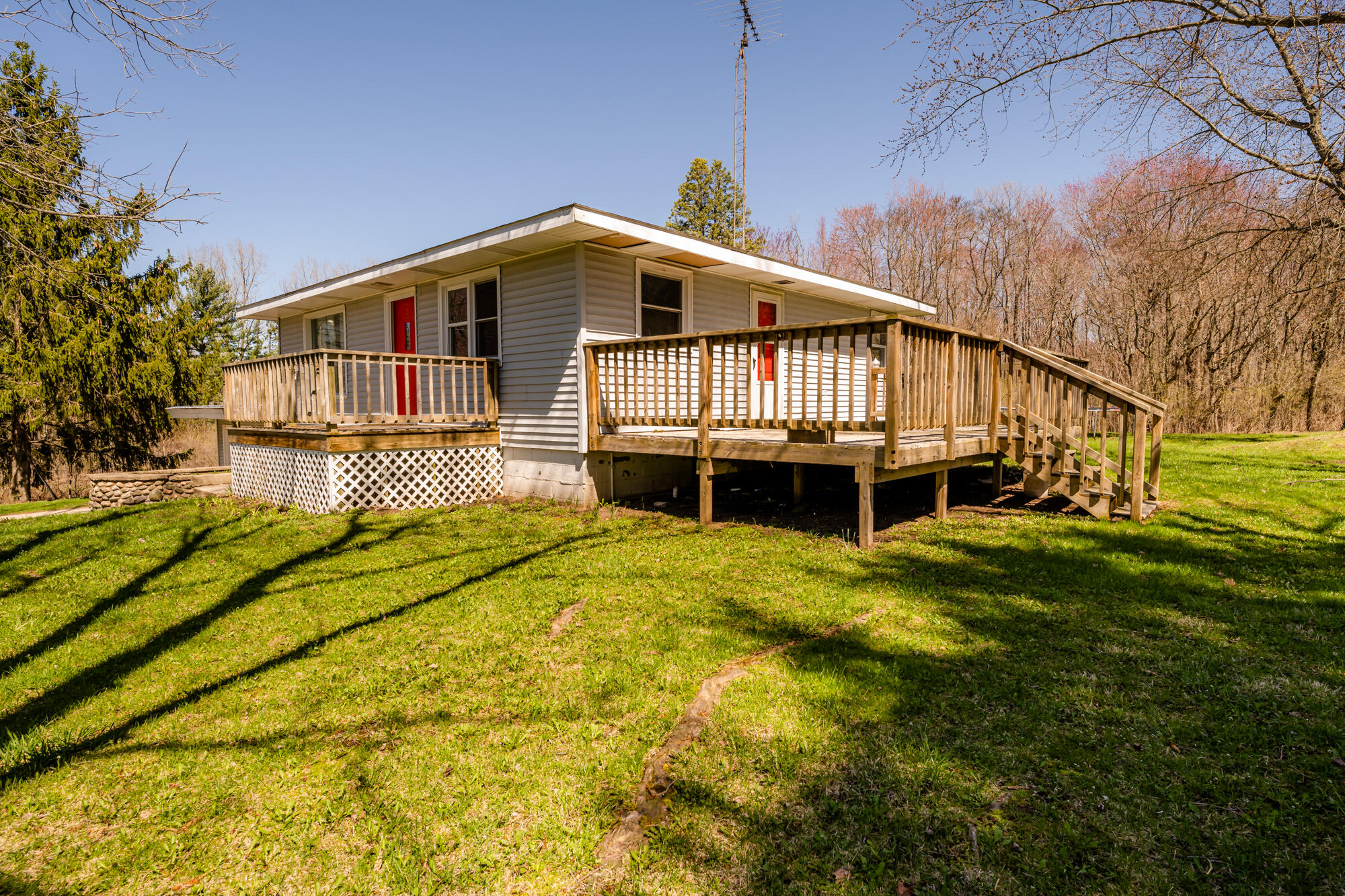6171 Defield Road Coloma, MI 49038 - Photo 4 of 16 Defield-104