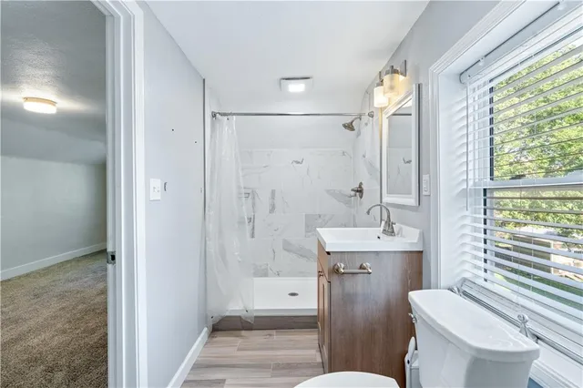 $380,000 | 2803 Harrison Street, Kansas City, MO 64109