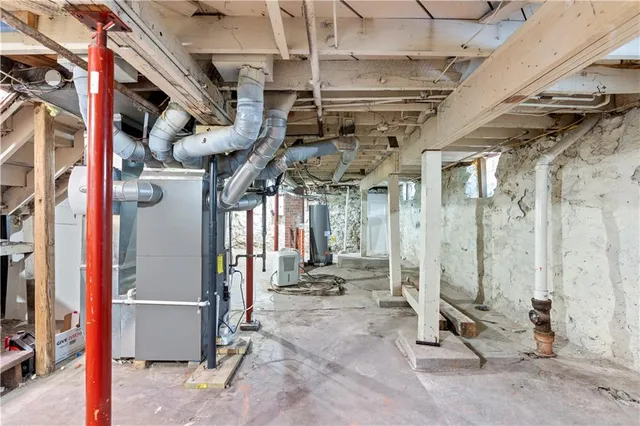 $380,000 | 2803 Harrison Street, Kansas City, MO 64109