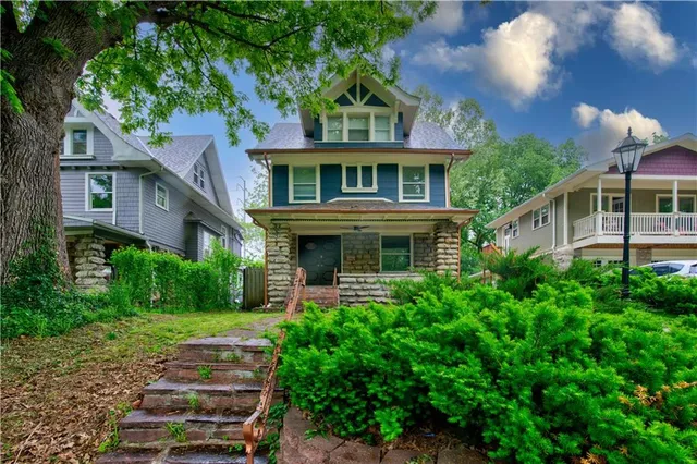 $380,000 | 2803 Harrison Street, Kansas City, MO 64109