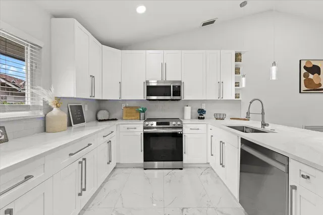 $5,200 | 5136 Beechwood Road, Delray Beach, FL 33484