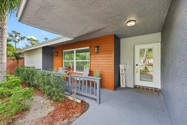 $5,200 | 5136 Beechwood Road, Delray Beach, FL 33484