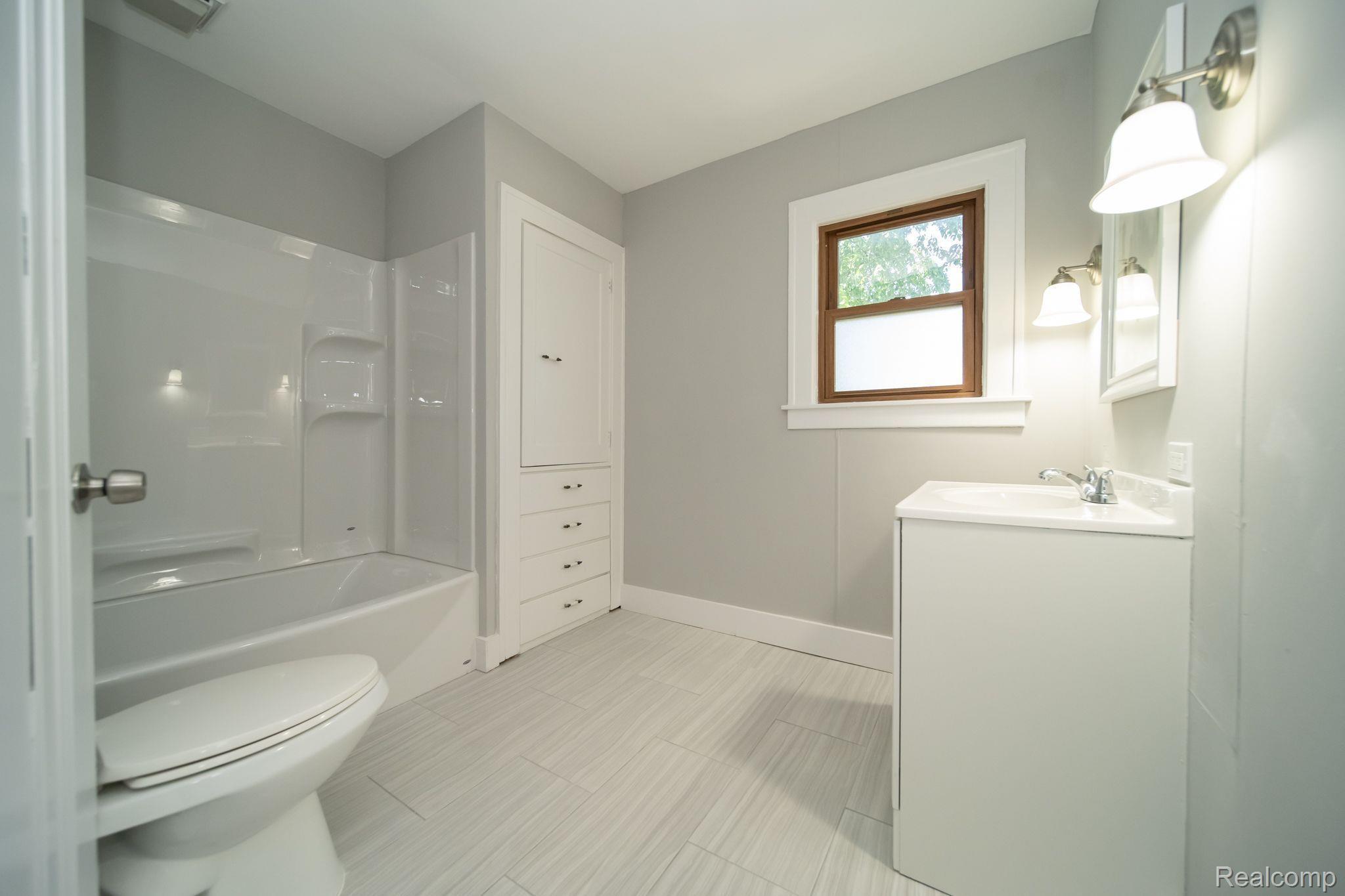 735 Menominee Road Pontiac, MI 48341 - Photo 56 of 93 Gallery Image 56