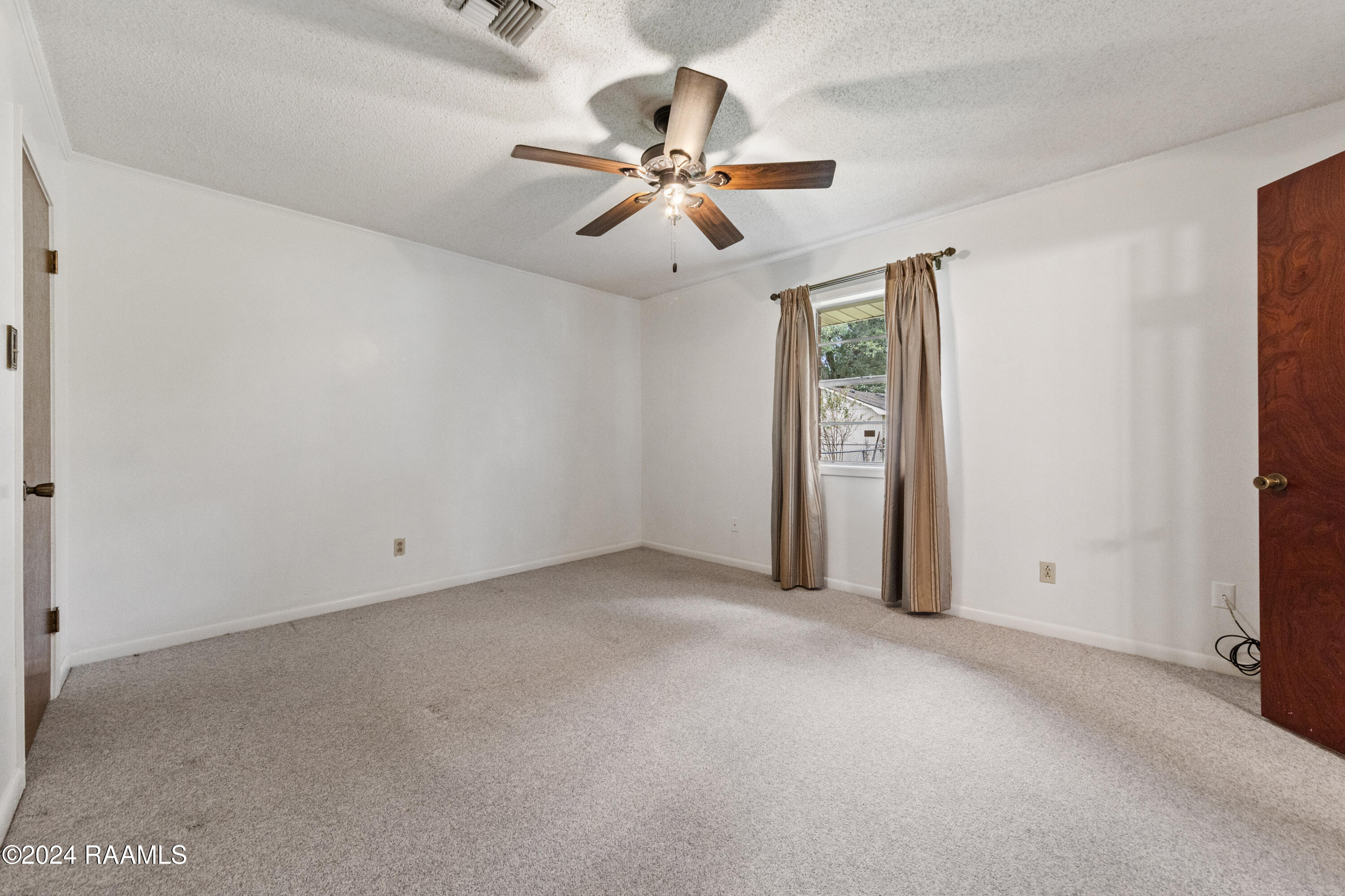 806 Ave A Scott, LA 70583 - Photo 9 of 16 806AvenueA-42