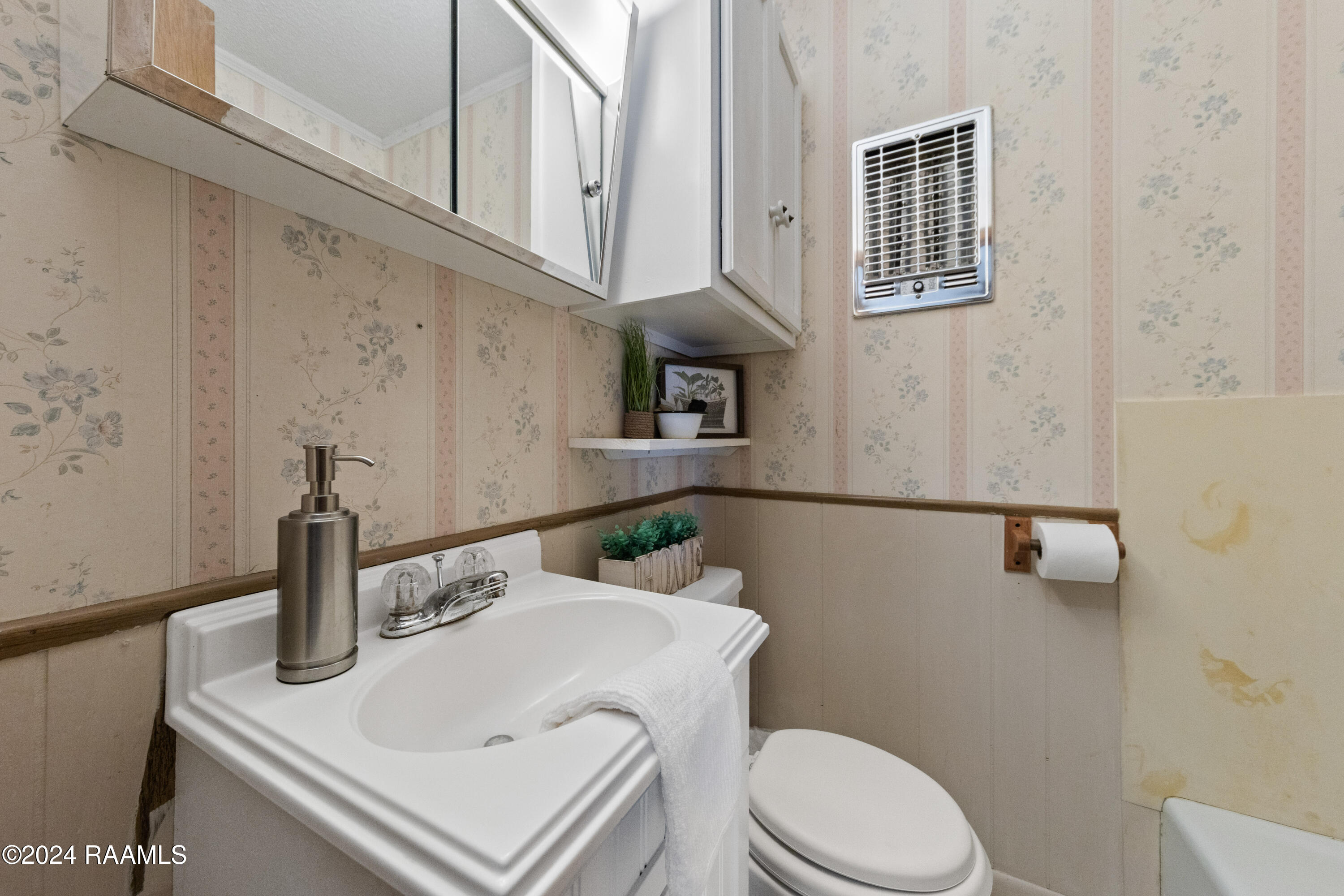 806 Ave A Scott, LA 70583 - Photo 10 of 16 806AvenueA-39