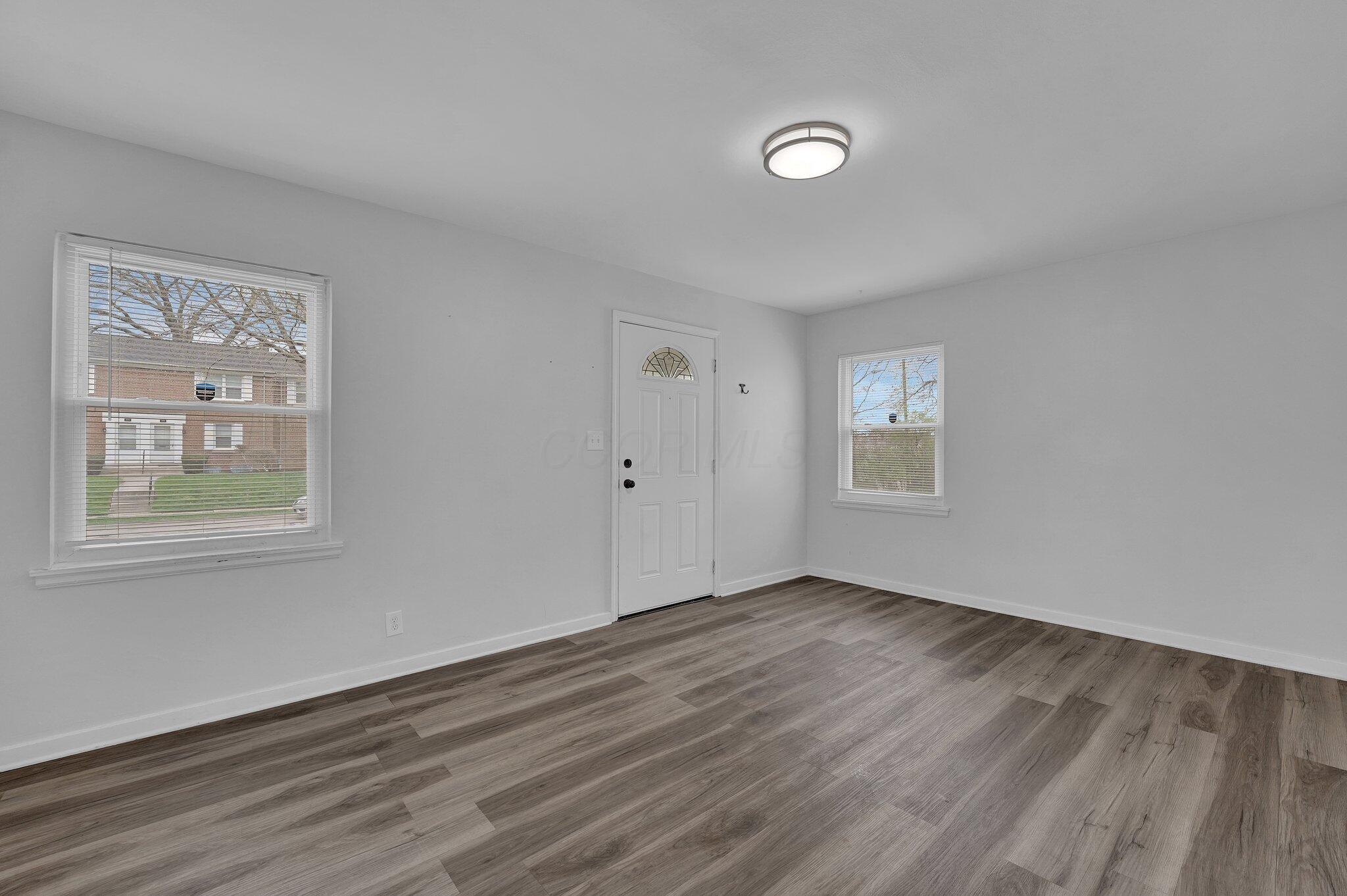 276 North Virginialee Road Columbus, OH 43209 - Photo 7 of 25 7-web-or-mls-276-n-virginialee-rd