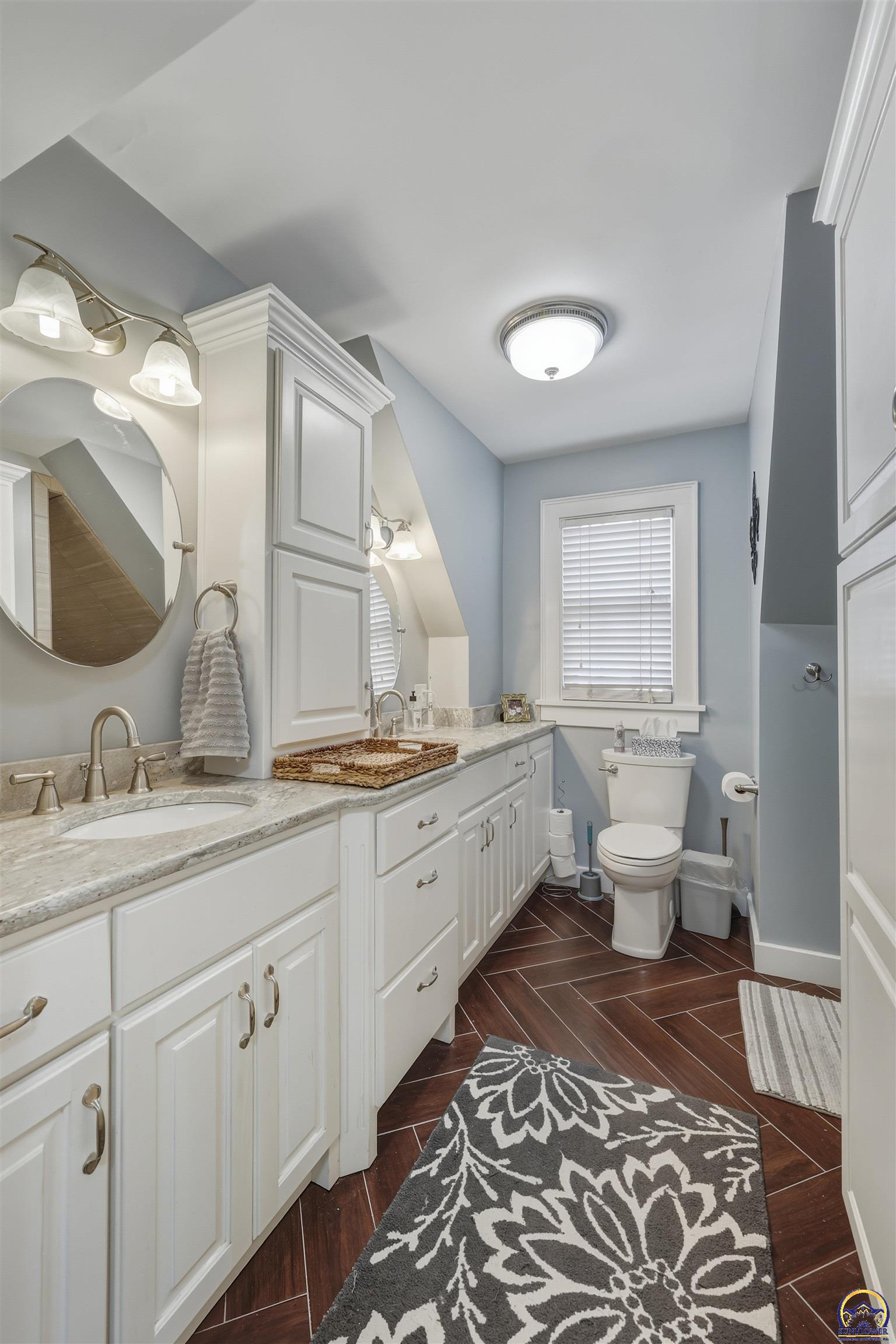 1303 Southwest Pembroke Lane Topeka, KS 66604 - Photo 24 of 56