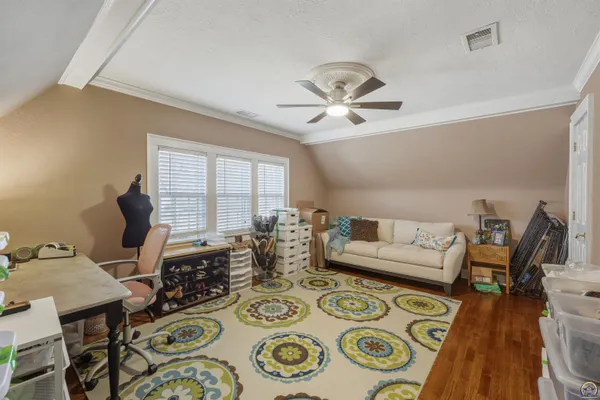 $515,000 | 1303 Southwest Pembroke Lane, Topeka, KS 66604