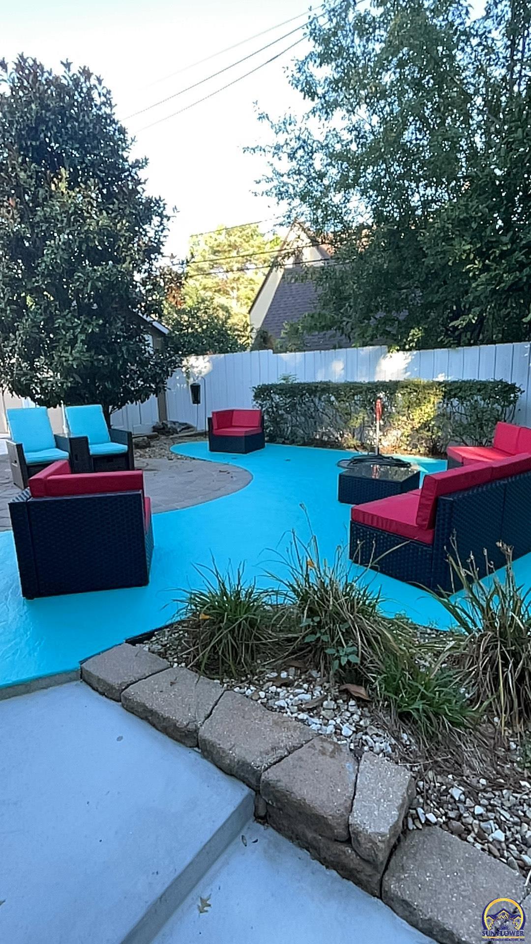 1303 Southwest Pembroke Lane Topeka, KS 66604 - Photo 51 of 53