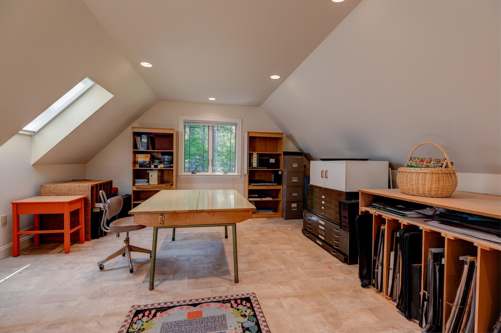 116 Knollwood Road New London, NH 03257 - Photo 14 of 35 Gallery Image 14
