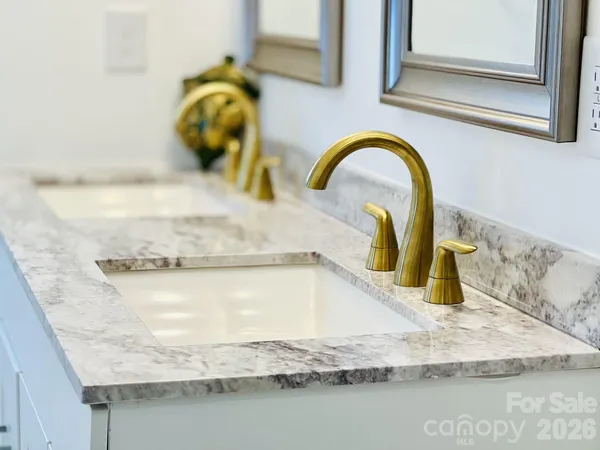 $542,900 | 2415 Kimway Drive, Matthews, NC 28105