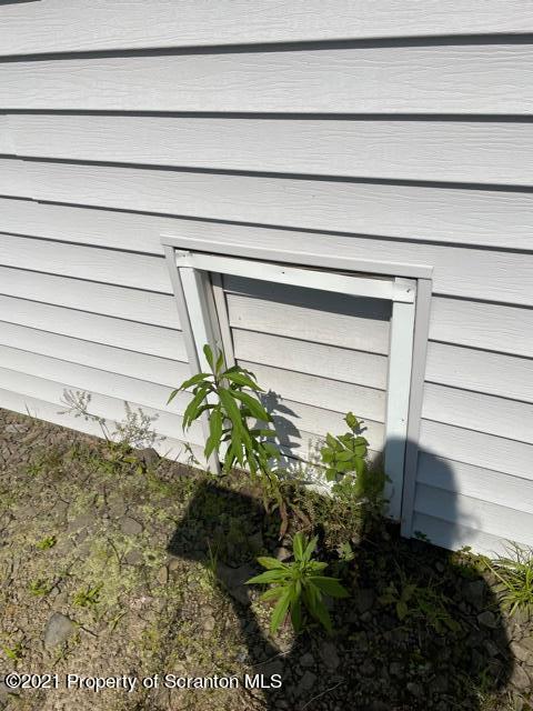 2463 Bunnell Road Meshoppen, PA 18630 - Photo 11 of 17 Crawlspace
