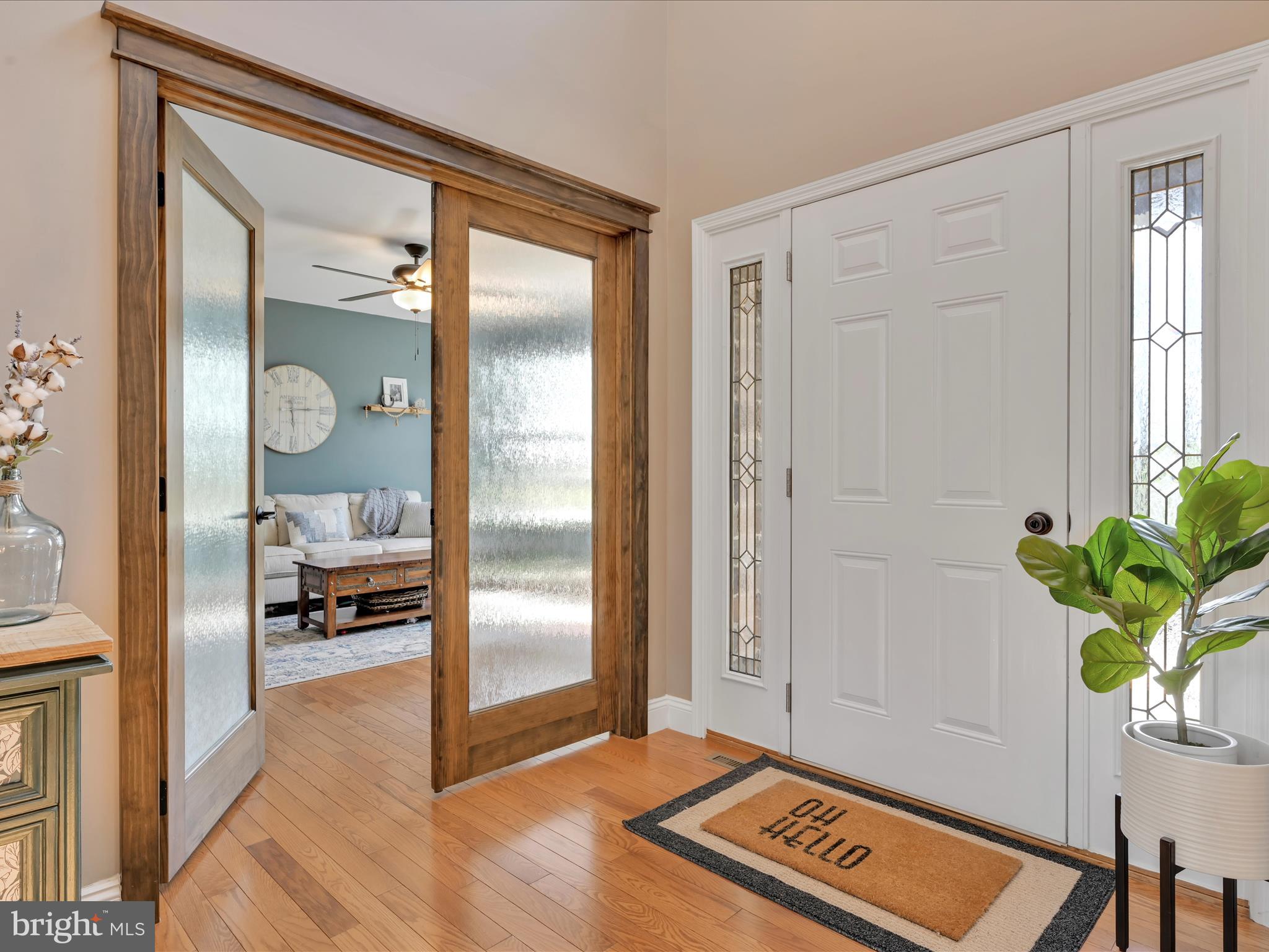 129 Robby Drive Leesport, PA 19533 - Photo 3 of 54 Foyer