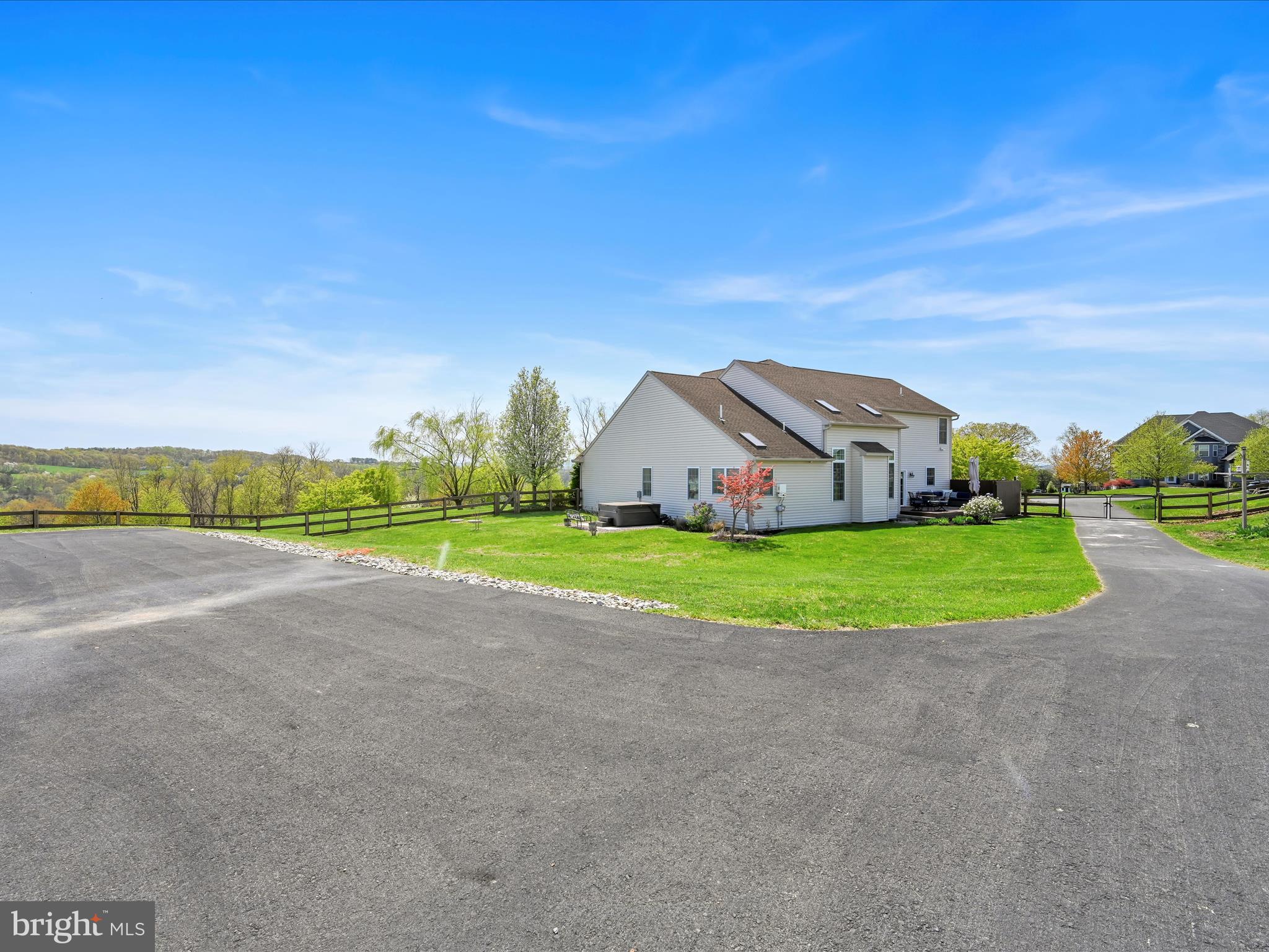 129 Robby Drive Leesport, PA 19533 - Photo 41 of 54 Driveway