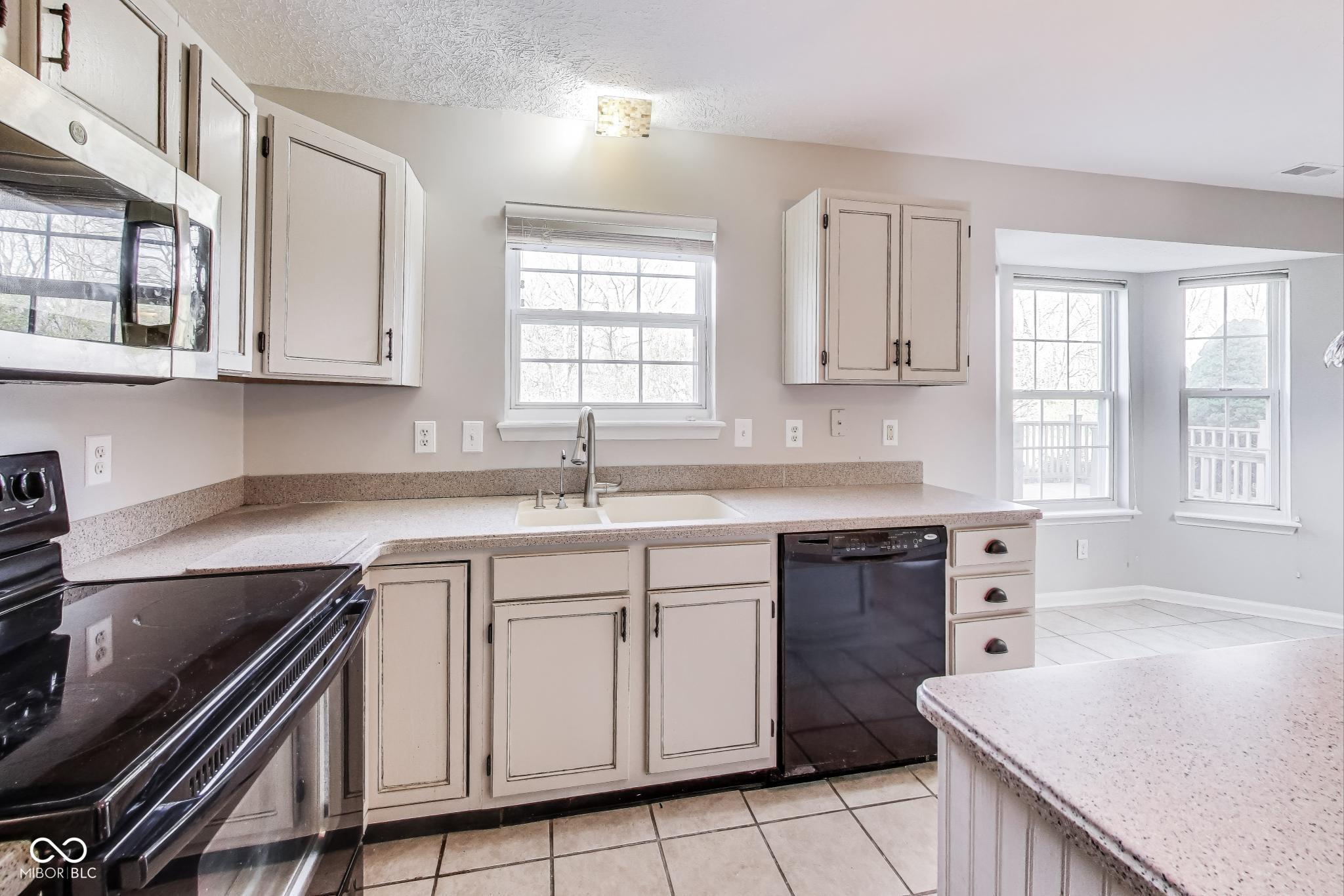 5397 Rippling Brook Way Carmel, IN 46033 - Photo 10 of 40 Gallery Image 10