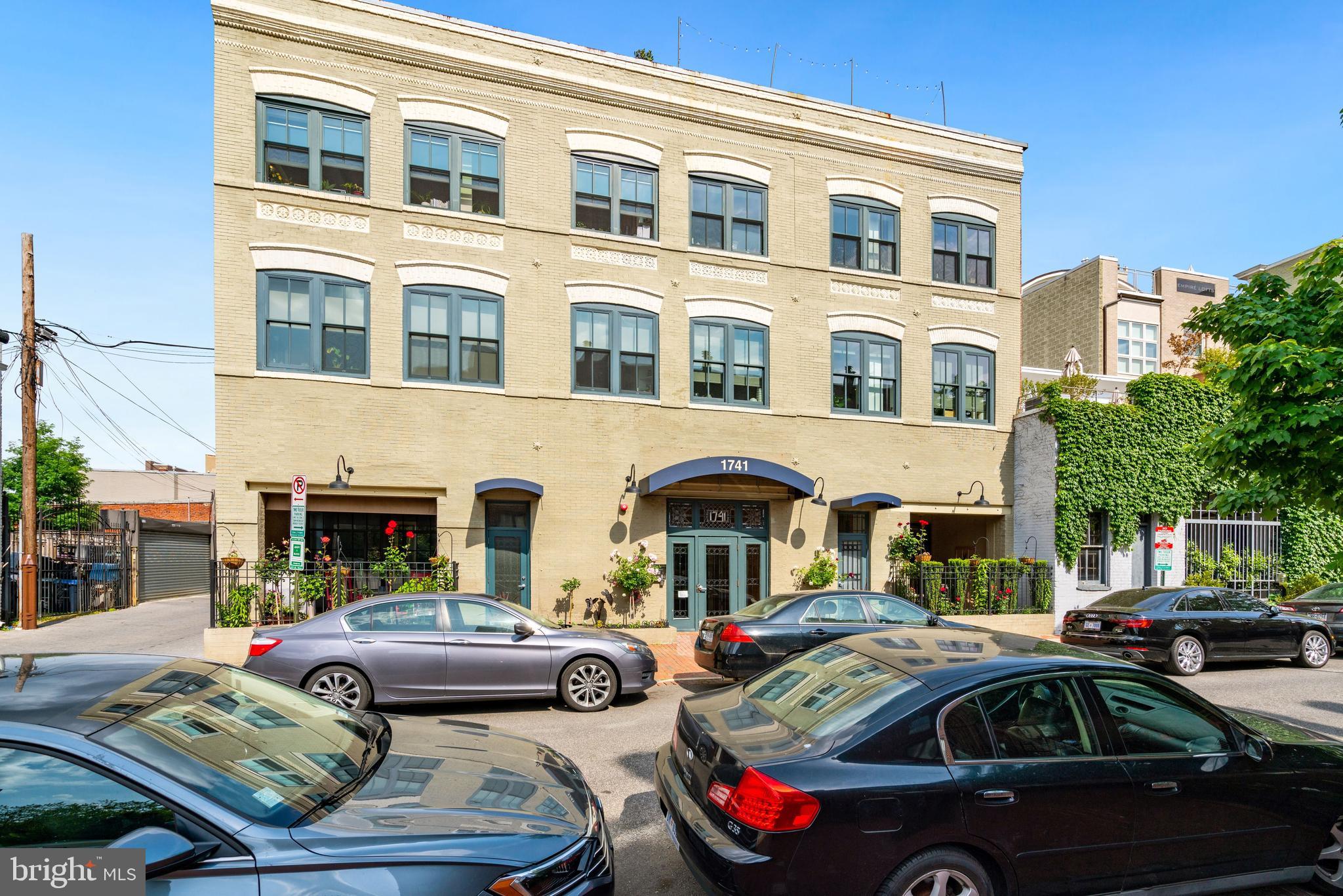 1741 Johnson Avenue Northwest, Unit 102 Washington, DC 20009 - Photo 2 of 43