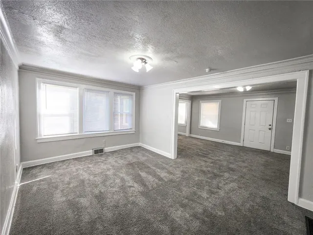 $250,000 | 5341 The Paseo, Kansas City, MO 64110