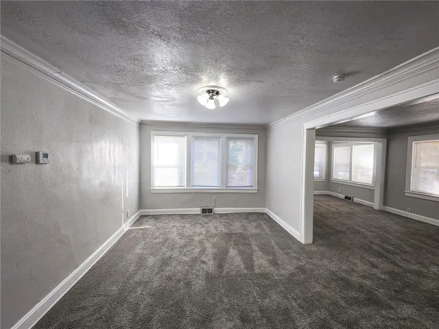 $250,000 | 5341 The Paseo, Kansas City, MO 64110