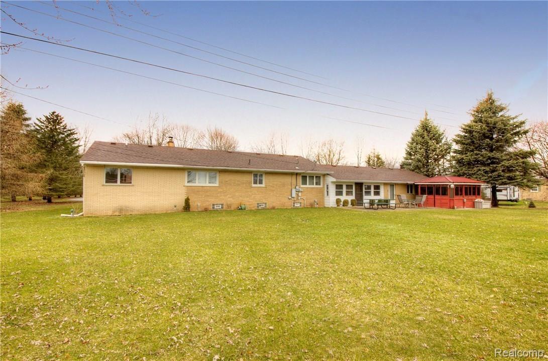 3624 Napier Road Canton, MI 48187 - Photo 36 of 38 34 Back.jpg