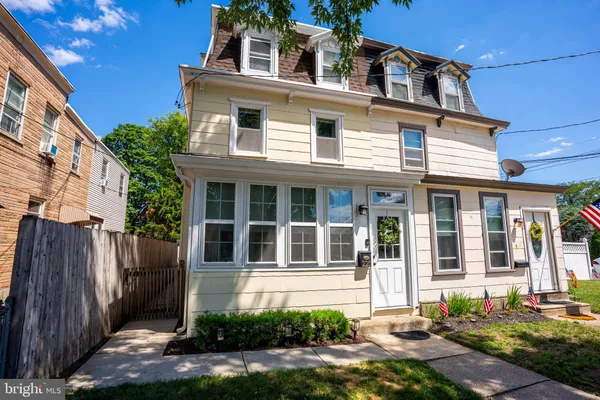 $315,000 | 220 Broad Street, Florence, NJ 08518