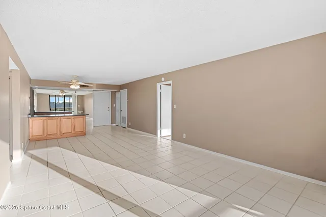 $350,000 | 877 N Highway, Unit 208, Indialantic, FL 32903