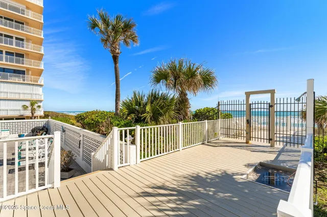 $350,000 | 877 N Highway, Unit 208, Indialantic, FL 32903