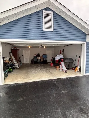 a view of a garage