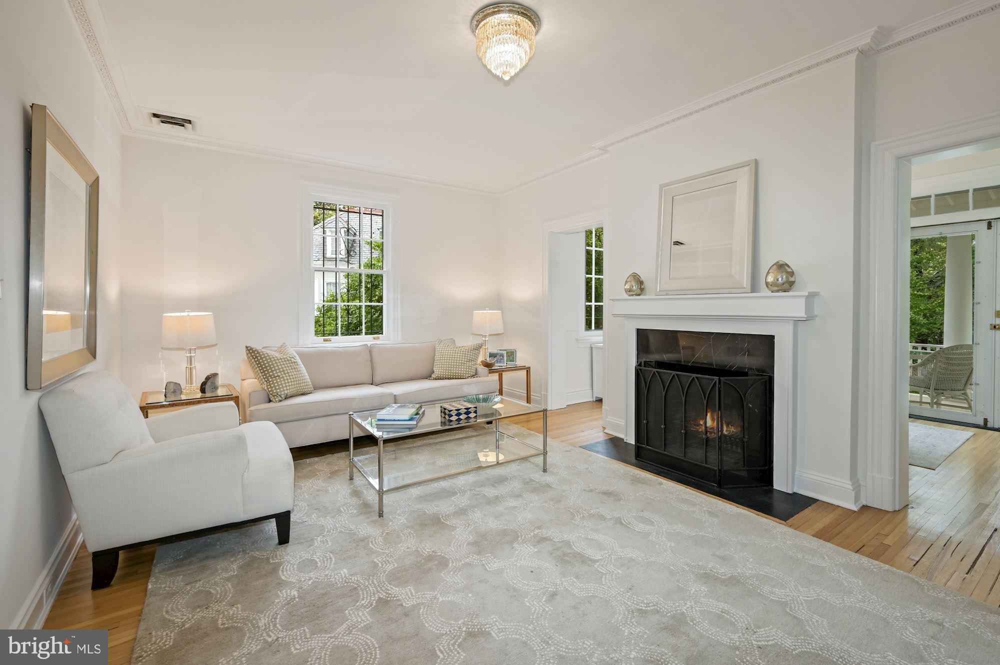 3215 Klingle Road Northwest Washington, DC 20008 - Photo 6 of 35 Living Room